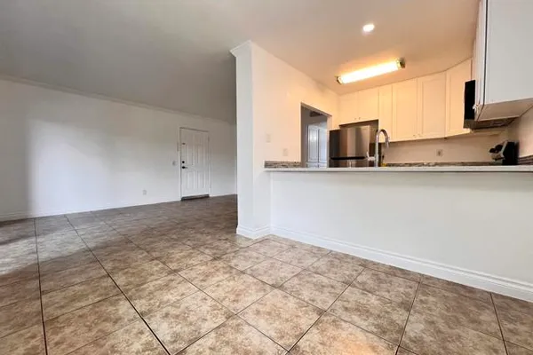 589 N JOHNSON AVE 247