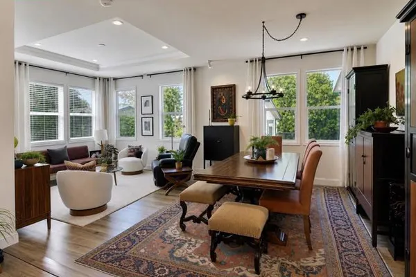 247 QUARTER CIR