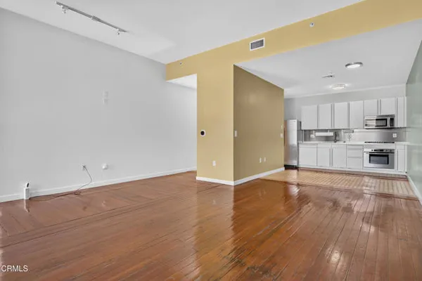 257 S SPRING ST 4N