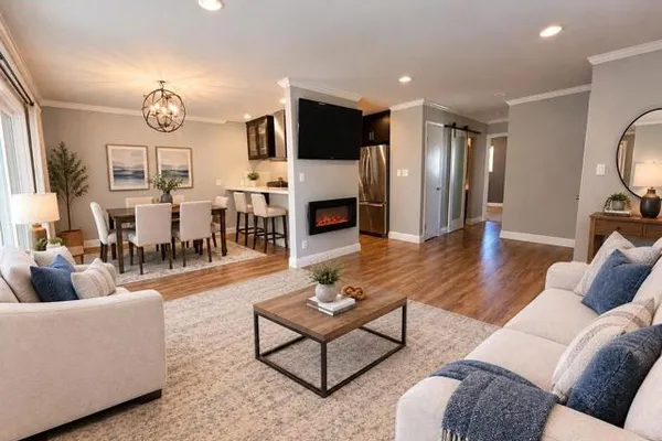 2426 PLEASANT HILL RD 3