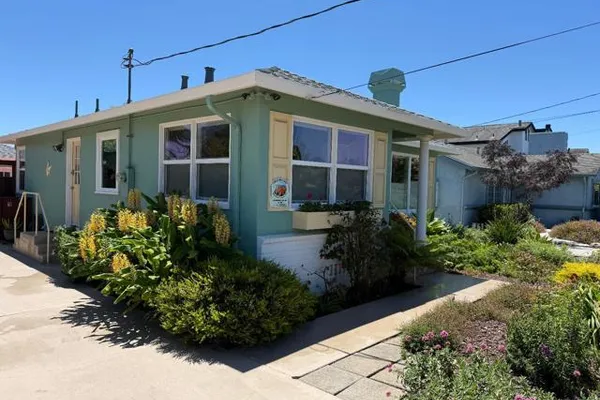 4430 PORTOLA DR