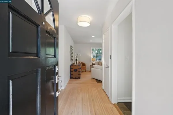 1 W ARBOR WAY