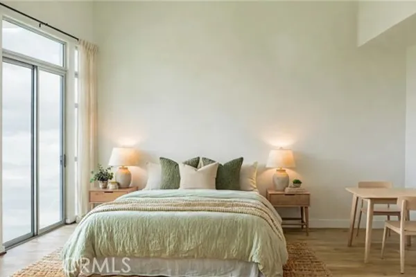 238 S ARROYO PKWY 303