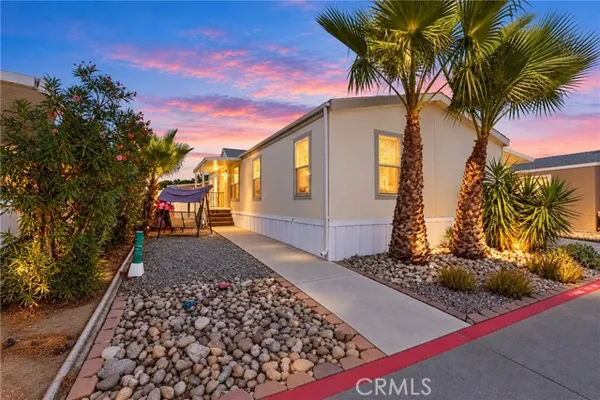 913 S GRAND AVE SPC 102