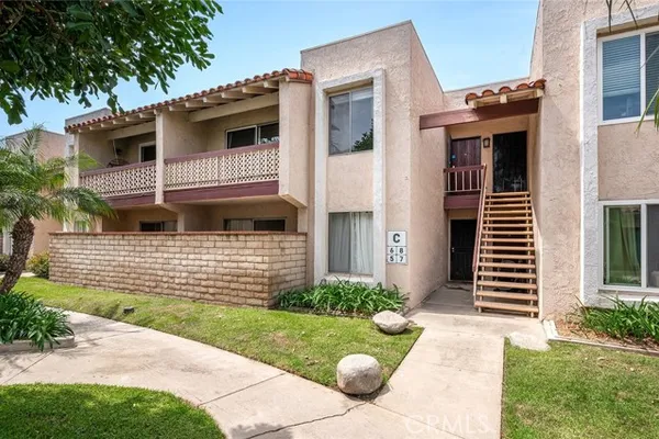 700 W LA VETA AVE C6