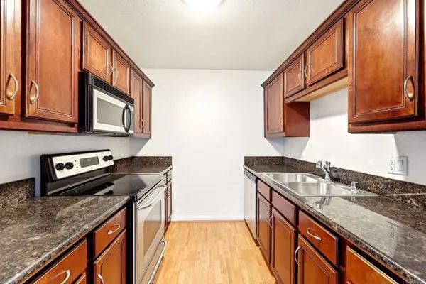 5252 ORANGE AVE 221