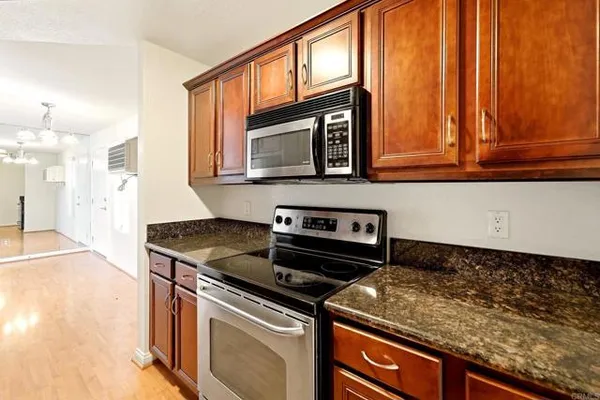 5252 ORANGE AVE 221