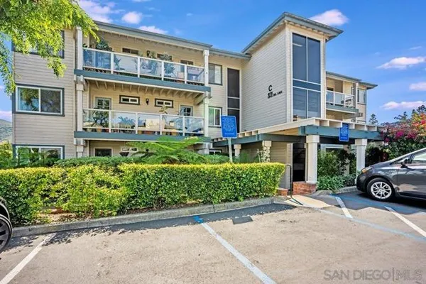 1616 CIRCA DEL LAGO C 108