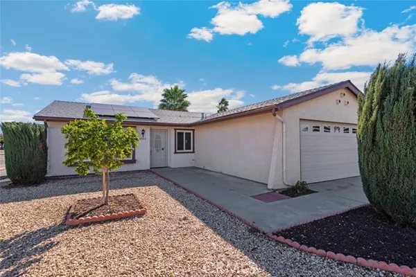 2404 EL RANCHO CIR