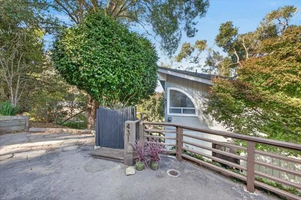 431 LOMA PRIETA DR