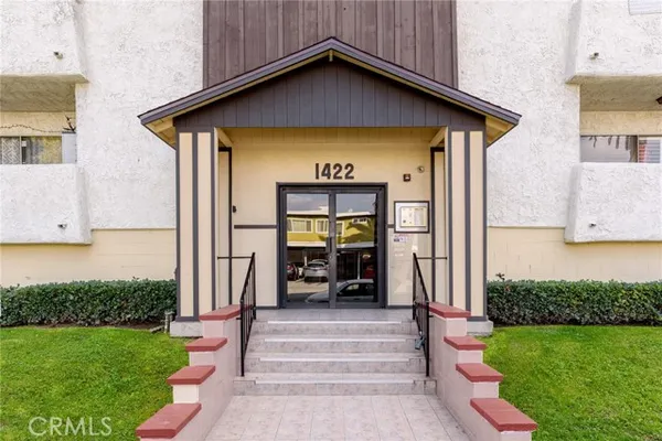 1422 ROCK GLEN AVE 203