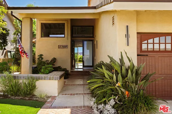 24446 PARK GRANADA
