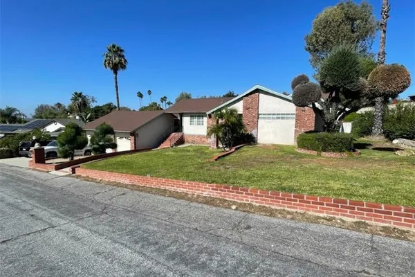 1231 MEADOWLAND DR