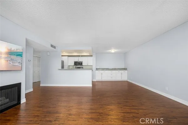 12635 MAIN ST 320