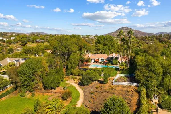 3456 FORTUNA RANCH RD
