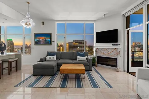 550 FRONT ST 2802