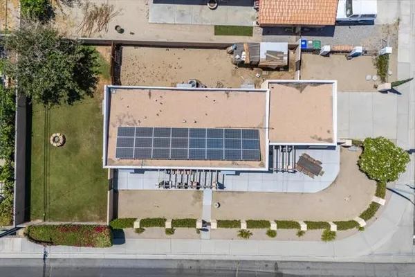 31520 AVENIDA EL MUNDO