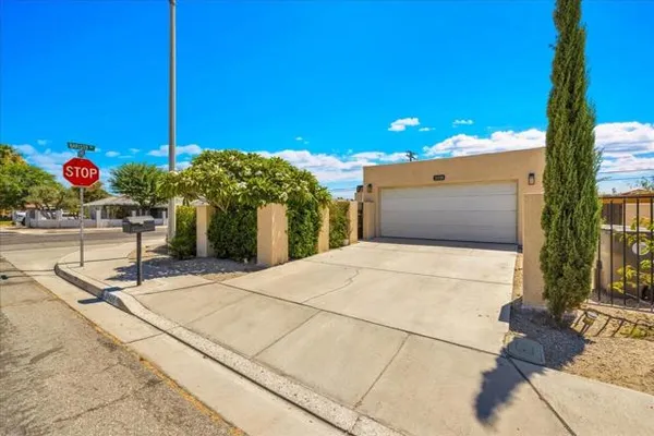 31520 AVENIDA EL MUNDO