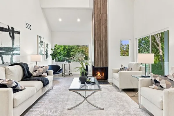 5506 FOREST CV