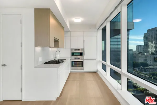 877 FRANCISCO ST 628