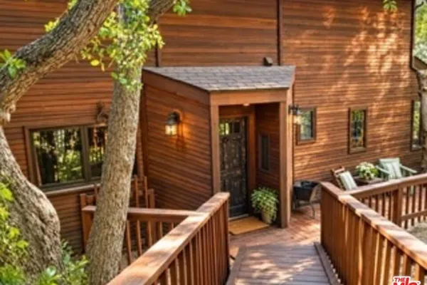 25033 CASCADE DR