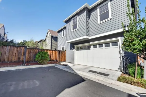 18857 MONTALVO OAKS CIR