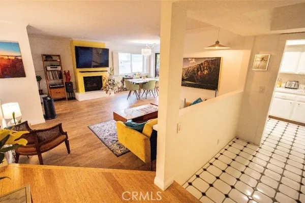 222 N ROSE