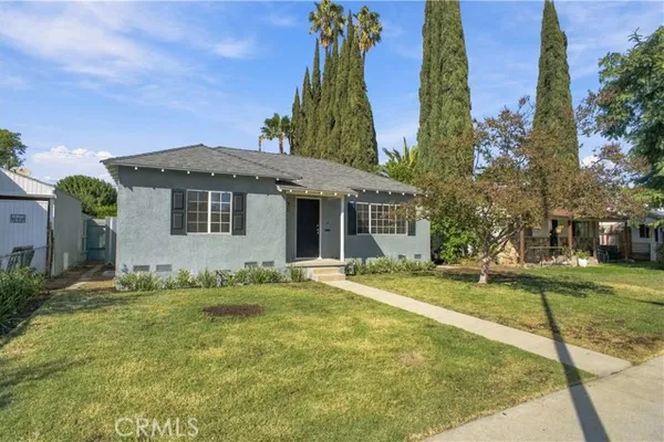 2211 W VERDUGO AVE