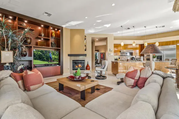 75073 SPYGLASS DR