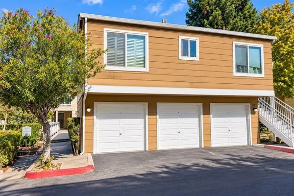 175 VILLAGE PL