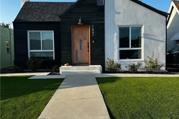 1841 W 70TH