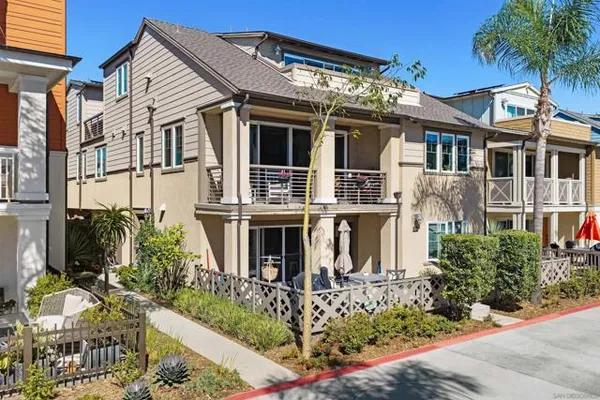 810 SANTA BARBARA PL