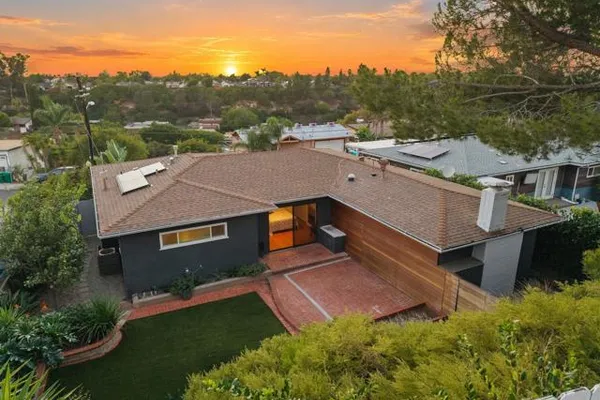 4759 BAYLOR DR