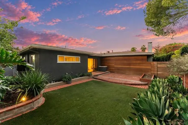 4759 BAYLOR DR