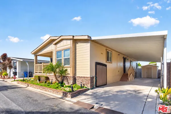 3595 SANTA FE AVE SPC 162