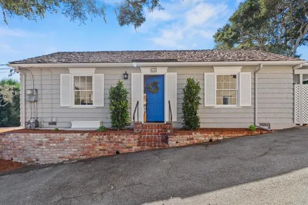 856 FOUNTAIN AVE