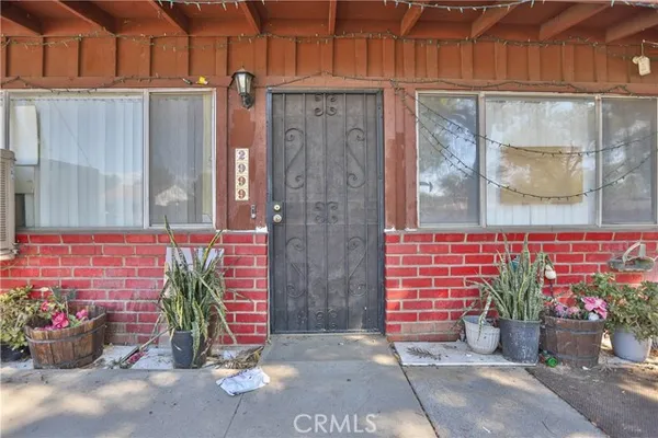 2999 CASA LOMA DR