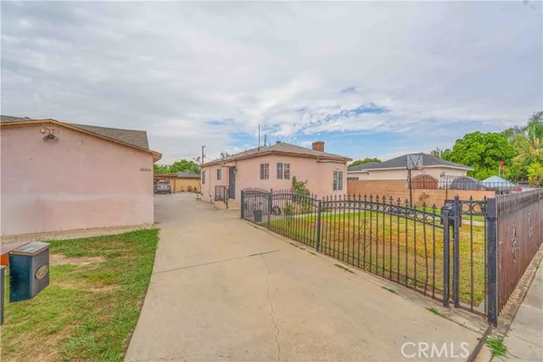 6631 EL SELINDA AVE