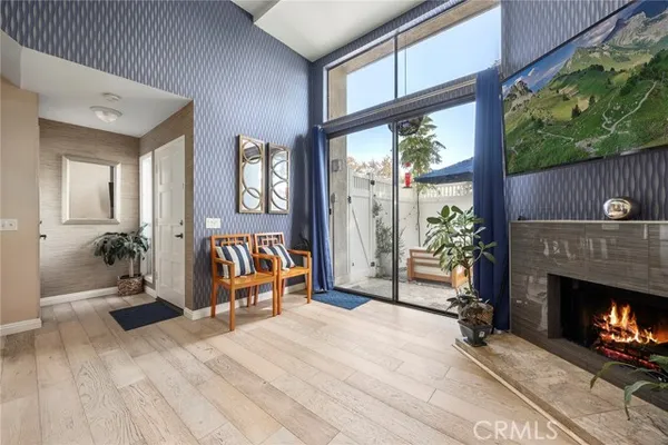 380 W WILSON ST C102