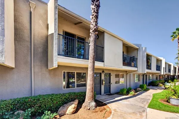 1045 PEACH AVE 34