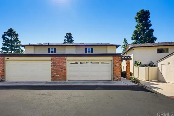 3804 WILLOWS WAY