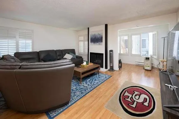 1122 WHIPPLE AVE 15