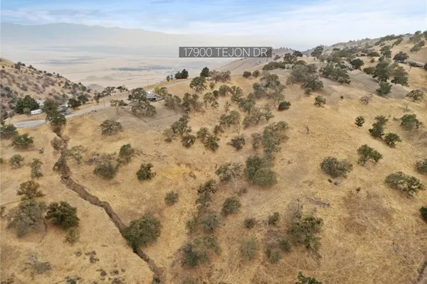 17900 TEJON