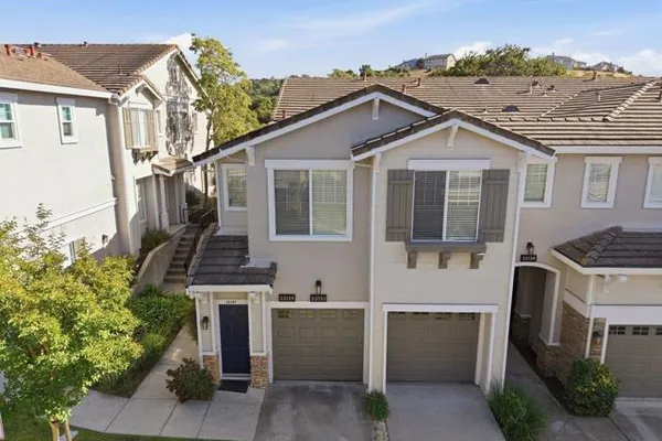 23139 CANYON TERRACE DR