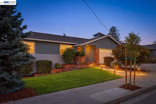 2783 JENNIFER DR