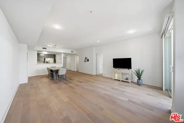 436 S VIRGIL AVE 308