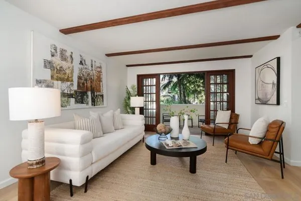 8654 VILLA LA JOLLA DR 5