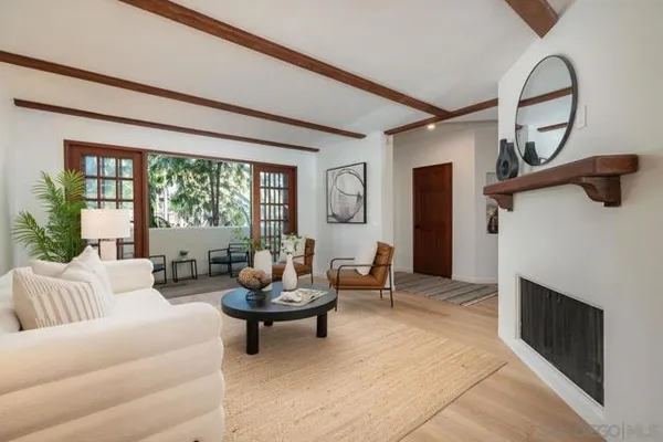 8654 VILLA LA JOLLA DR 5