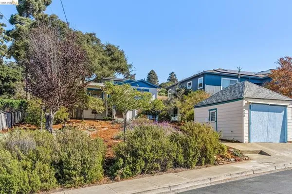 722 AVILA PL
