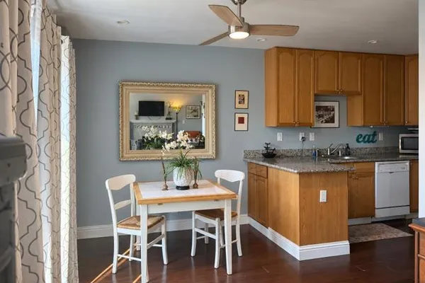 1891 LANDANA DR A